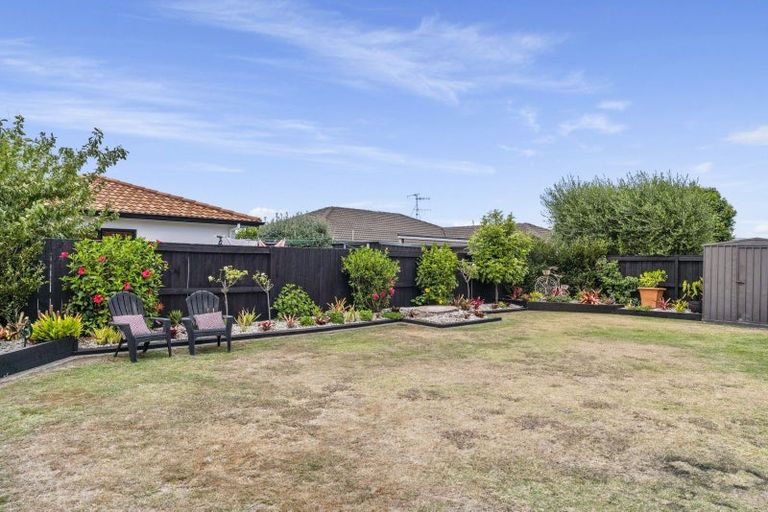 Photo of property in 31 Oreti Crescent, Papamoa Beach, Papamoa, 3118