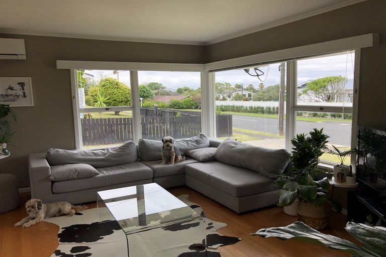 Photo of property in 2 Fifeshire Street, Belmont, Auckland, 0622