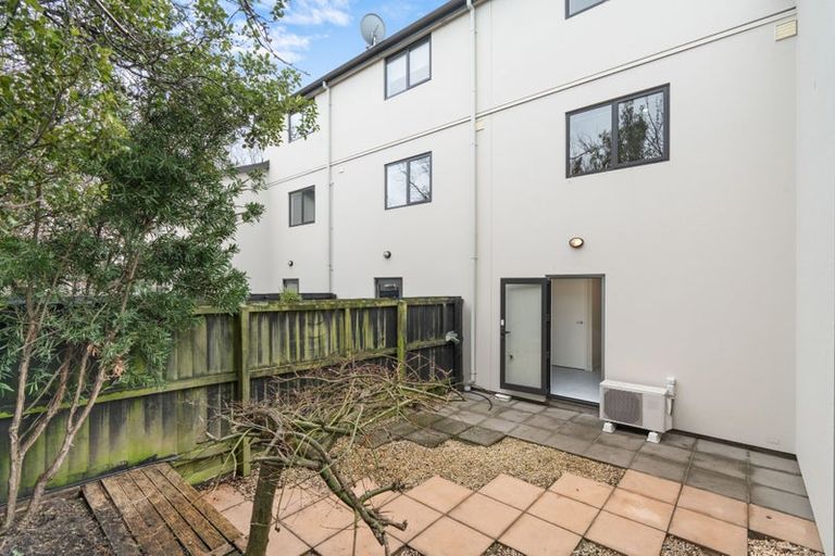 Photo of property in 4/28 Southampton Street, Sydenham, Christchurch, 8023