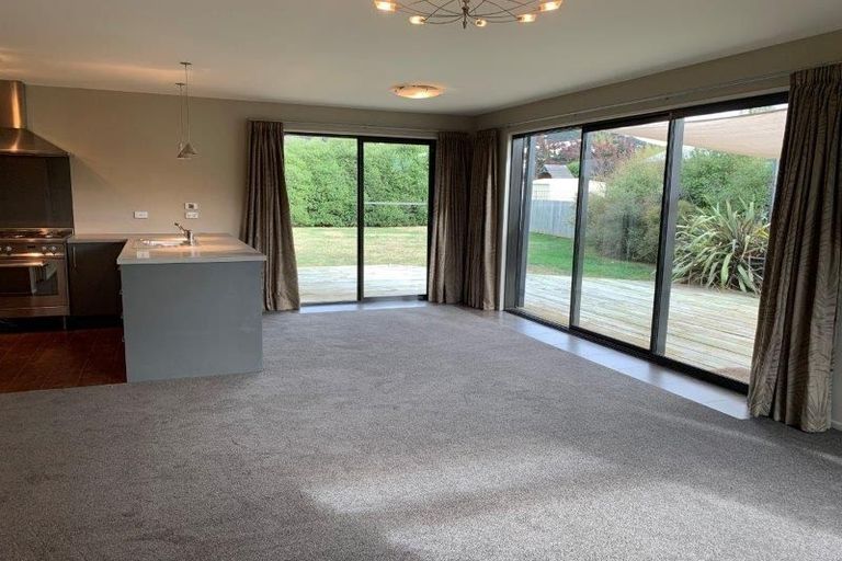 Photo of property in 32 Ash Avenue, Albert Town, Wanaka, 9305