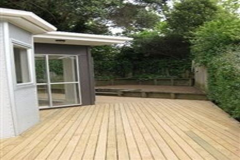 Photo of property in 2/19 Edgeworth Road, Glenfield, Auckland, 0629