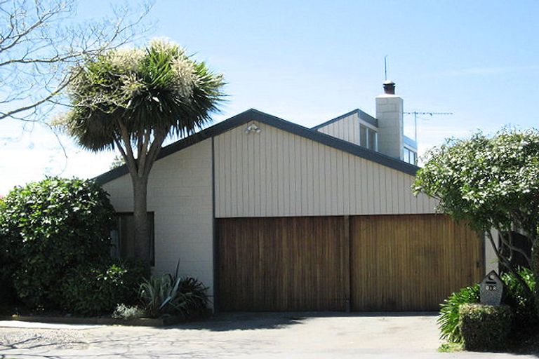 Photo of property in 312 Avonhead Road, Avonhead, Christchurch, 8042