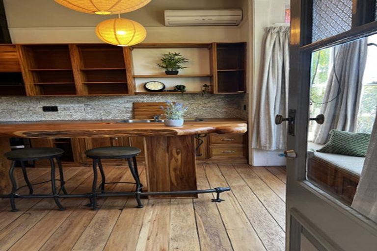 Photo of property in 1/141 Somerfield Street, Somerfield, Christchurch, 8024