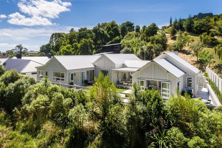 Photo of property in 12 Taruna Place, Havelock North, 4130