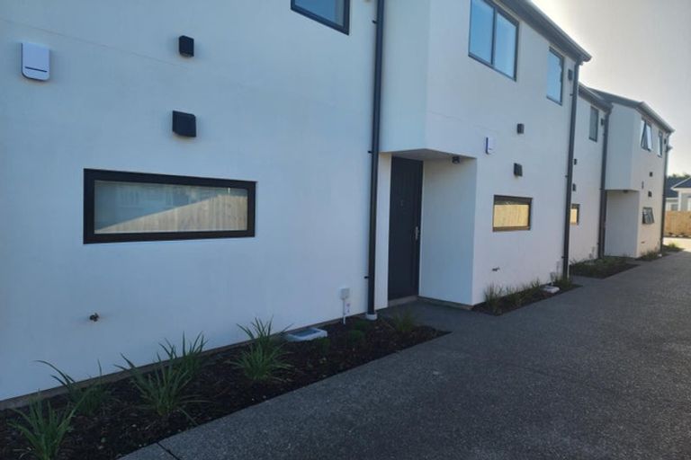 Photo of property in 2/114 Stanmore Road, Linwood, Christchurch, 8011