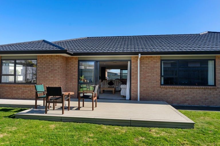 Photo of property in 7 Pohatu Lane, Otaki, 5512