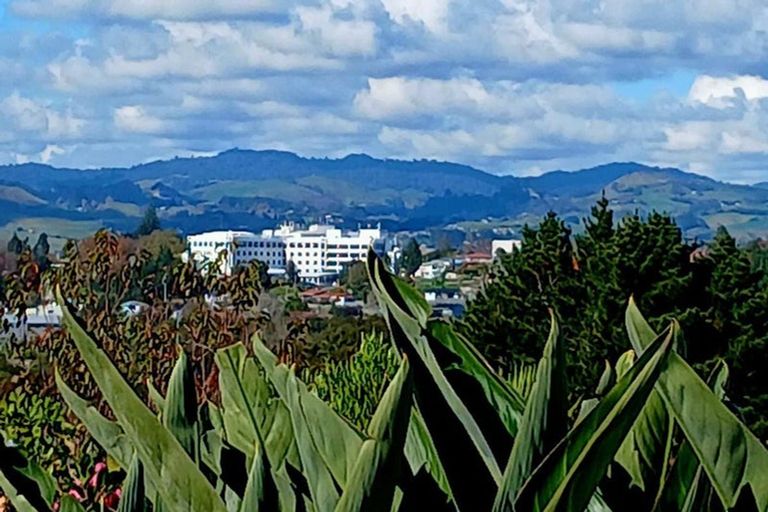 Photo of property in 2/41 Manchester Way, Judea, Tauranga, 3110