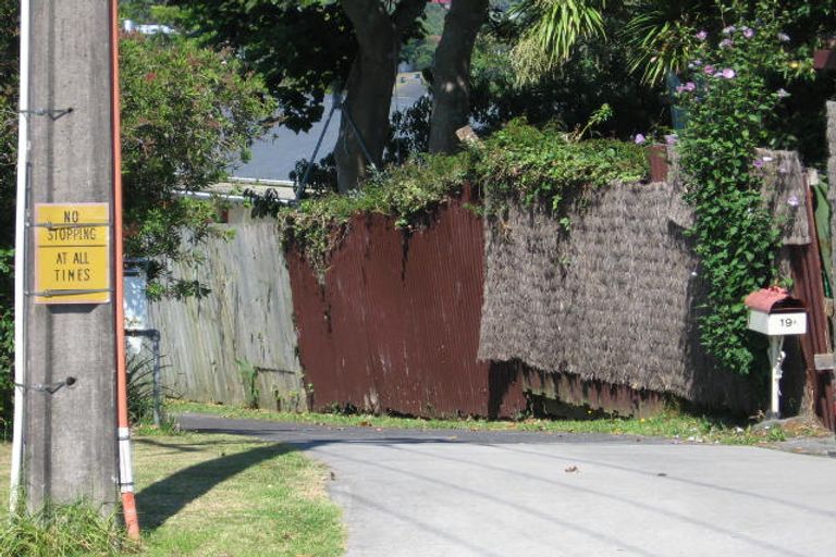 Photo of property in 2/19 Limmer Place, Browns Bay, Auckland, 0632