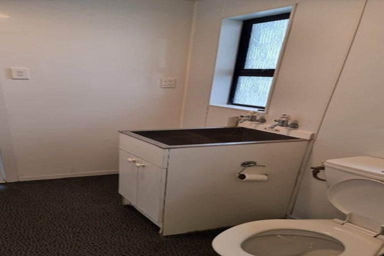 Photo of property in 55a Collins Avenue, Tawa, Wellington, 5028