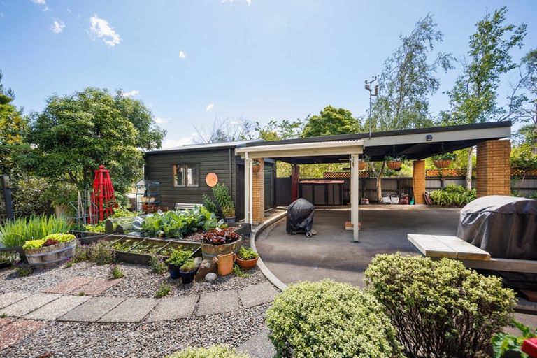 Photo of property in 101 Clifton Terrace, Fitzherbert, Palmerston North, 4410