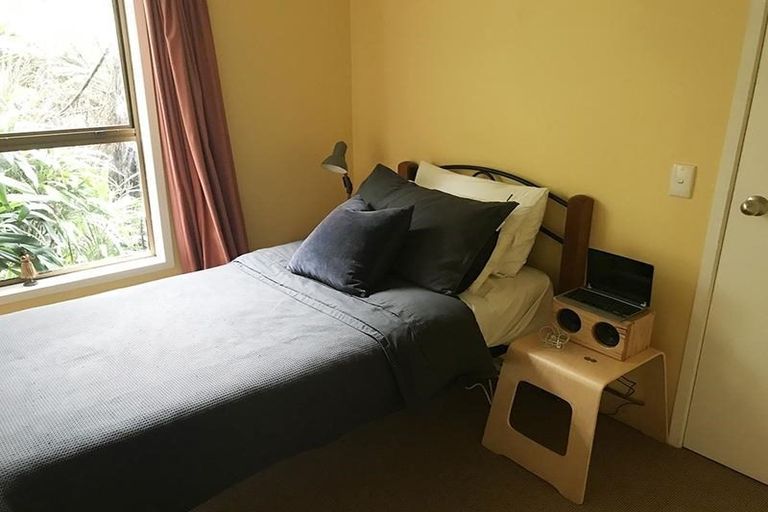 Photo of property in 57 Takahe Road, Titirangi, Auckland, 0604