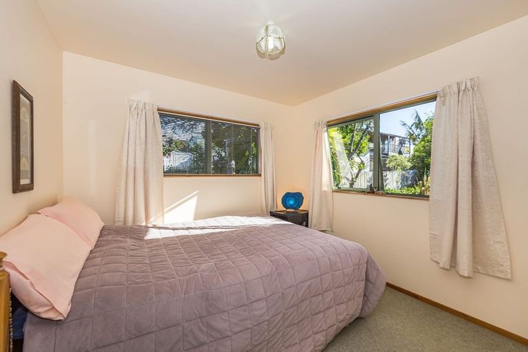 Photo of property in 5 Charlotte Street, Stanmore Bay, Whangaparaoa, 0932