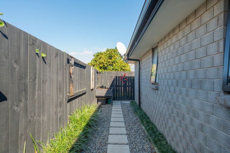 Photo of property in 11 Eastbank Drive, Katikati, 3129