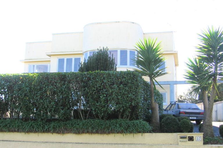 Photo of property in 27 Ingleton Terrace, Fairfield, Hamilton, 3214