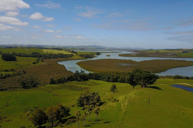 Photo of property in 213 Run Road, Wharehine, Wellsford, 0977