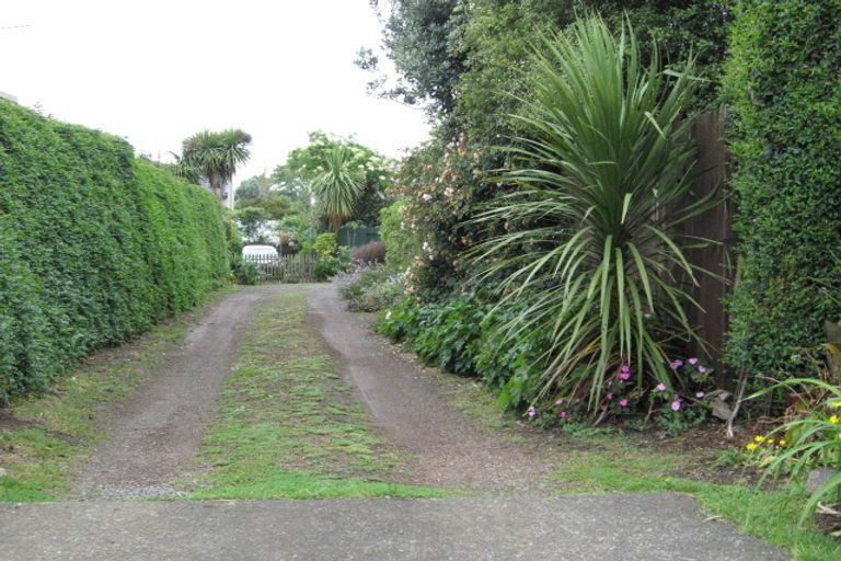 Photo of property in 2/30 Walmsley Road, Mangere, Auckland, 2022