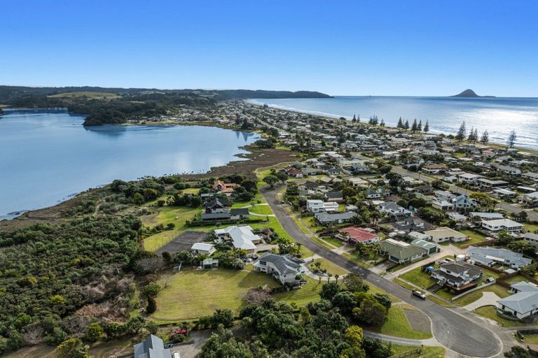 Photo of property in 26 Ohiwa Parade, Ohope, 3121