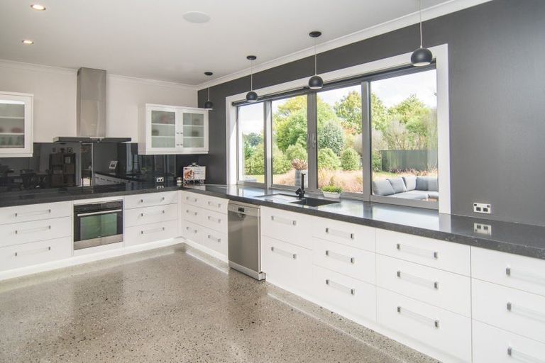 Photo of property in 14 Grange Settlement Road, Temuka, 7920