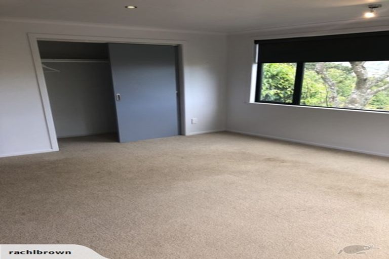 Photo of property in 2 Jenness Grove, Harbour View, Lower Hutt, 5010