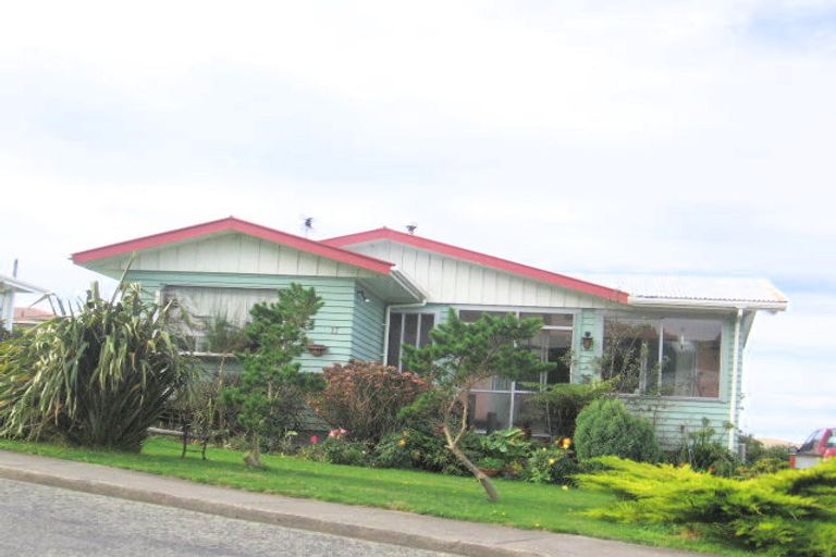 Photo of property in 17 Branscombe Street, Johnsonville, Wellington, 6037