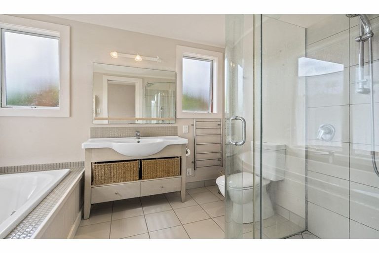 Photo of property in 142 Te Kowhai Point Road, Kerikeri, 0294