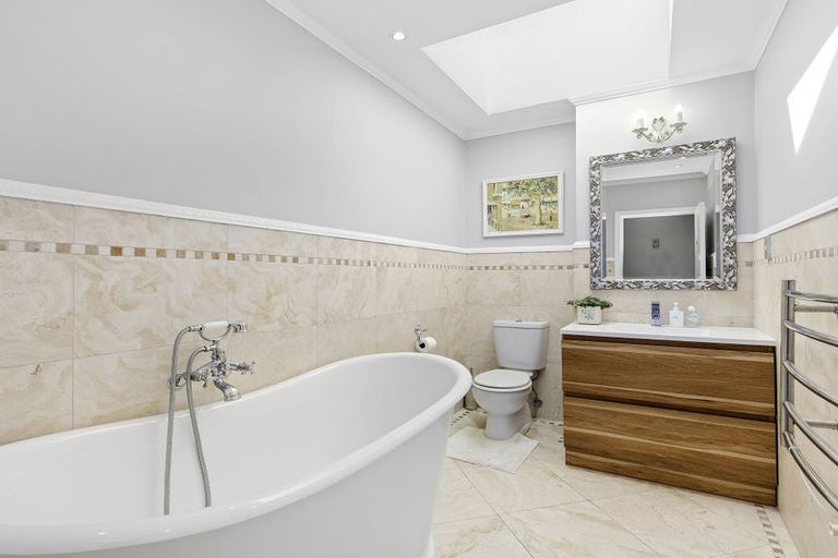 Photo of property in 9 Kukupa Grove, Heretaunga, Upper Hutt, 5018