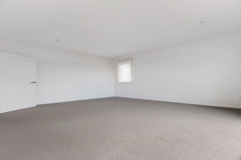 Photo of property in 61b Millen Avenue, Pakuranga, Auckland, 2010