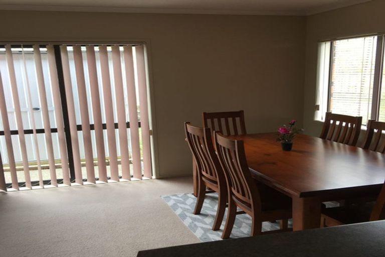 Photo of property in 2 Mattalie Place, Manurewa, Auckland, 2105