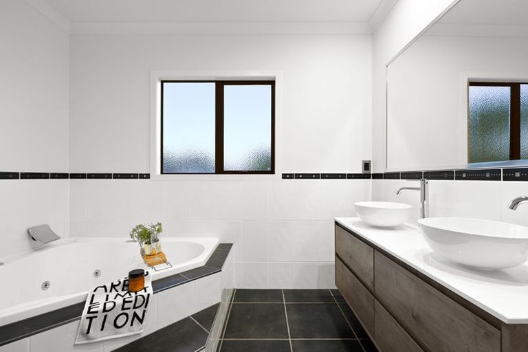 Photo of property in 392 Hukanui Road, Rototuna, Hamilton, 3210