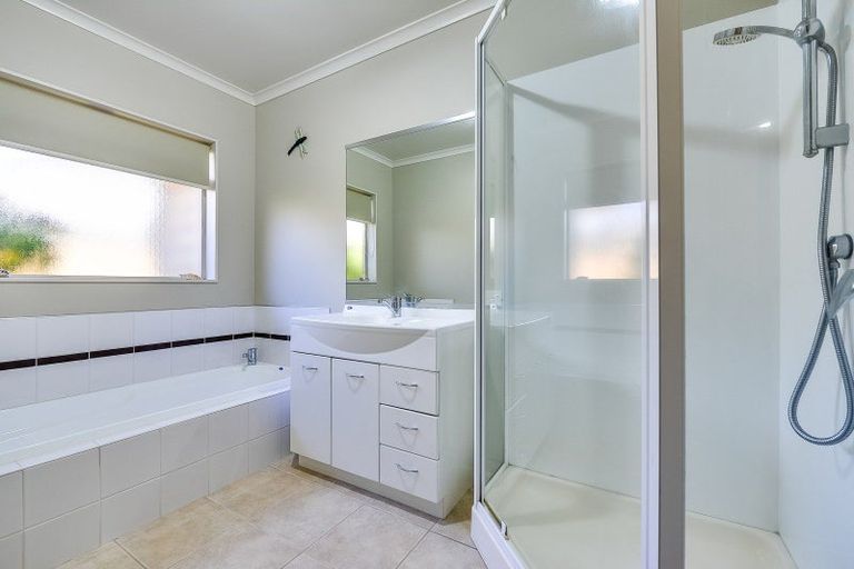 Photo of property in 12 Everton Place, Grandview Heights, Hamilton, 3200