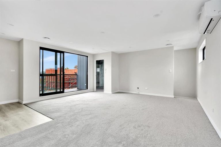 Photo of property in 24a Clayden Shuttleworth Street, Papakura, 2110