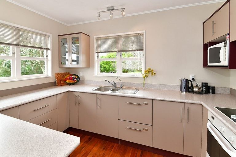 Photo of property in 12 Nelson Street, Helensville, 0800