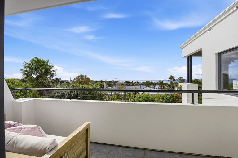 Photo of property in 22a Eastcliffe Road, Castor Bay, Auckland, 0620