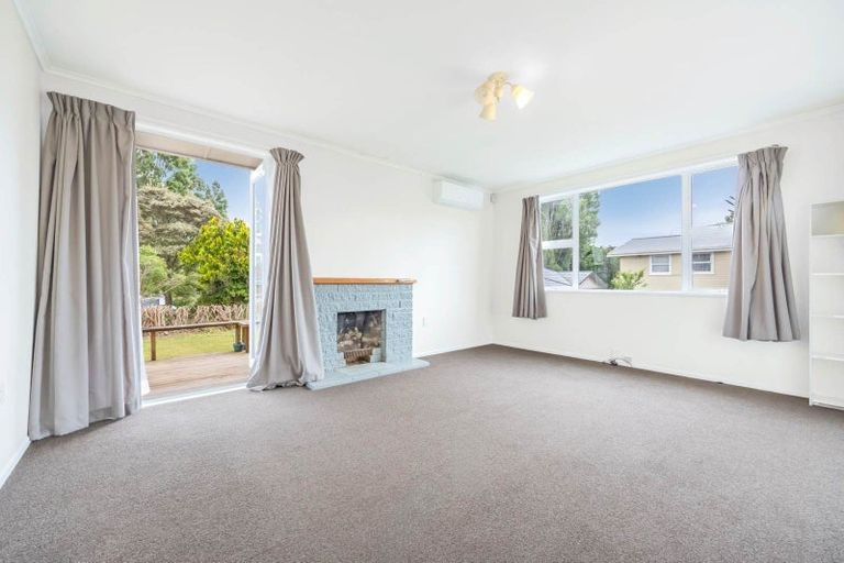 Photo of property in 57a Tiroroa Avenue, Te Atatu South, Auckland, 0610