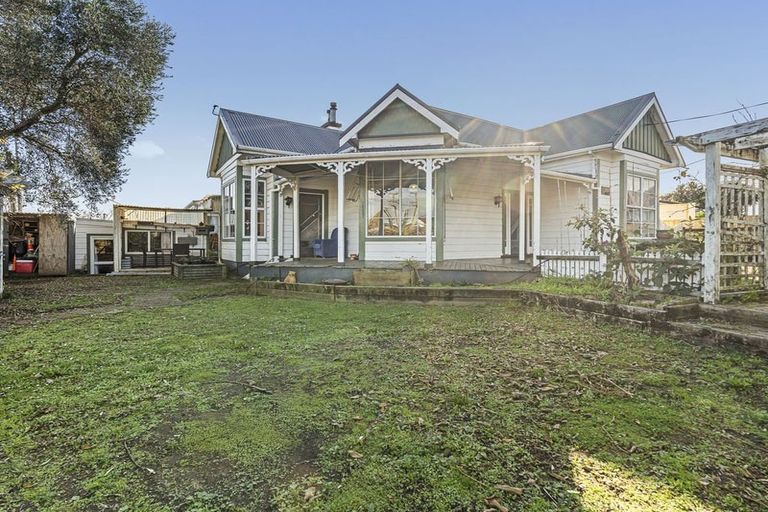 Photo of property in 200 Tukapa Street, Westown, New Plymouth, 4310