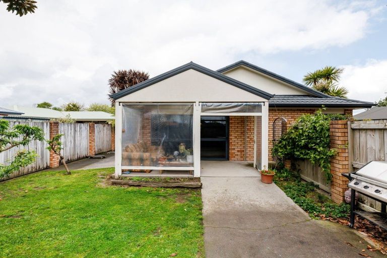 Photo of property in 6 Guildford Place, Rototuna North, Hamilton, 3210
