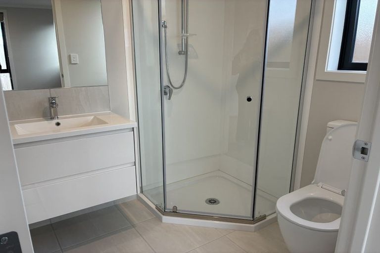 Photo of property in 28 Waruhia Crescent, Rototuna North, 3210