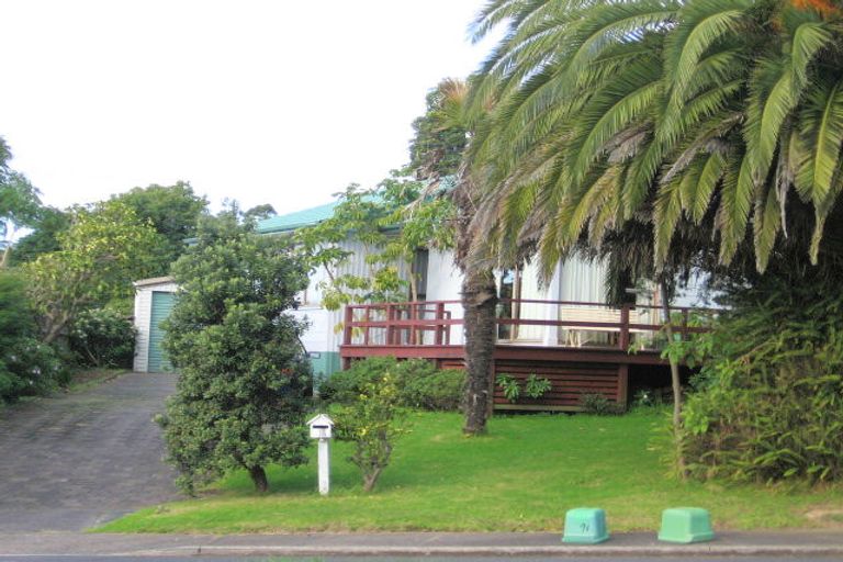 Photo of property in 16 Pulman Place, Clover Park, Auckland, 2019