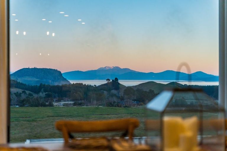 Photo of property in 20 Katelyn Place, Kinloch, Taupo, 3385