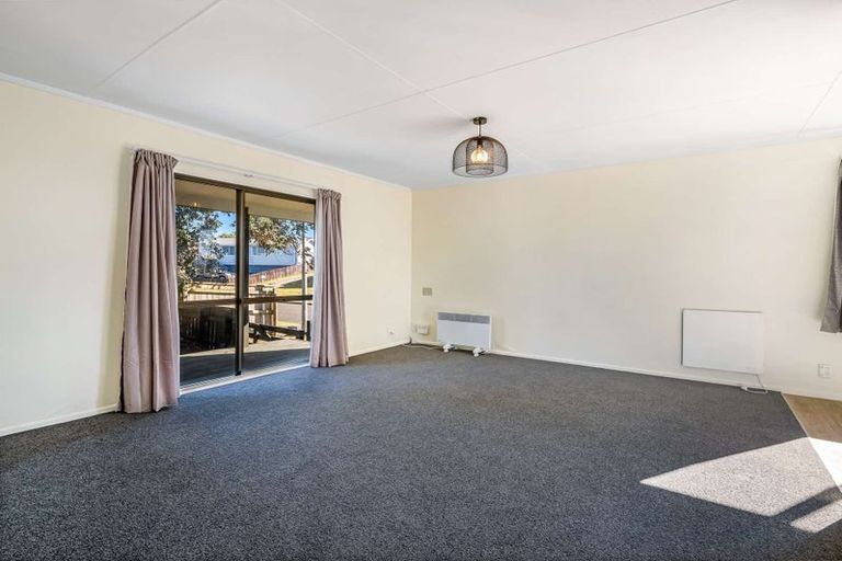 Photo of property in 7 Karyn Street, Castlecliff, Whanganui, 4501