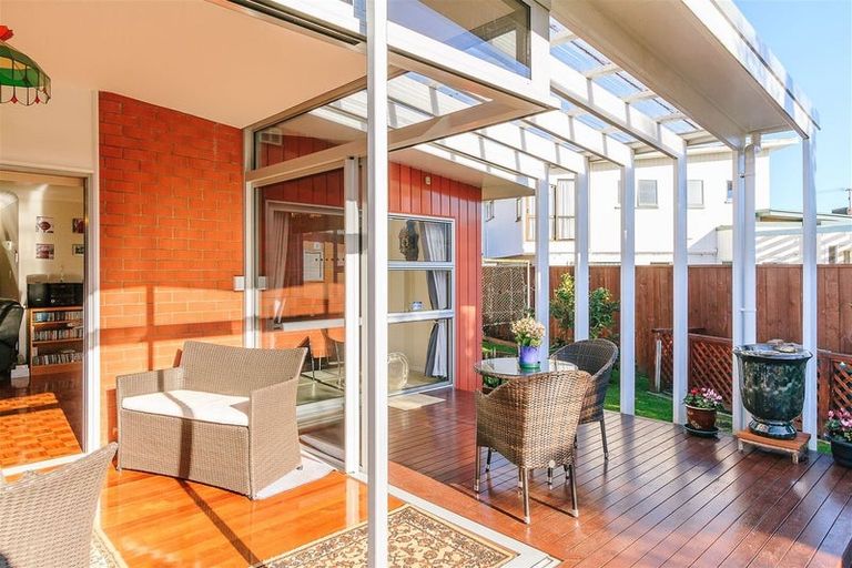 Photo of property in 10 Rosebank Avenue, Avalon, Lower Hutt, 5011