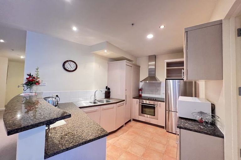 Photo of property in Kate Sheppard Apartments, 6j/42 Molesworth Street, Thorndon, Wellington, 6011