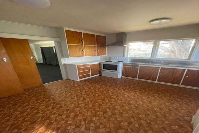 Photo of property in 1/37 Clevedon Road, Papakura, 2110