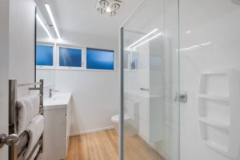 Photo of property in 305 Hibiscus Coast Highway, Orewa, 0931