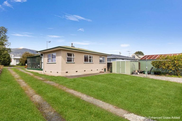Photo of property in 38 Tennyson Crescent, Stoke, Nelson, 7011