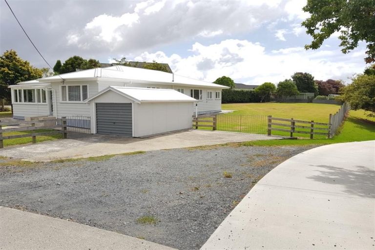 Photo of property in 1 Shoemaker Road, Waipu, 0510