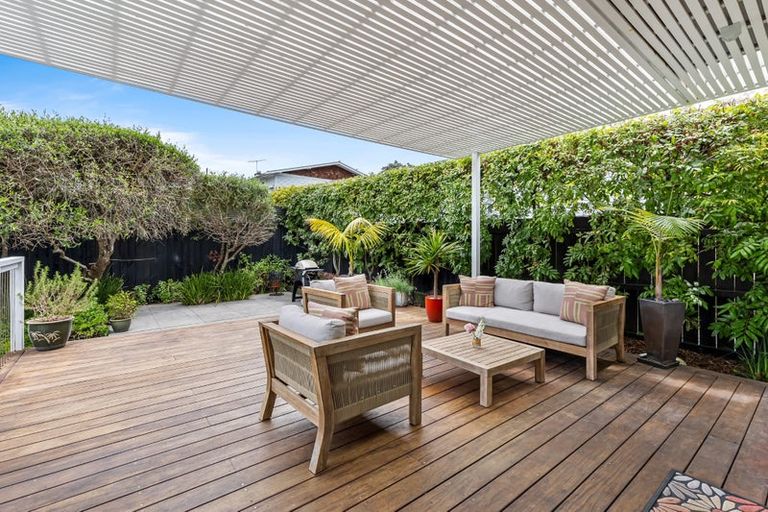 Photo of property in 1/56 Richmond Avenue, Northcote Point, Auckland, 0627
