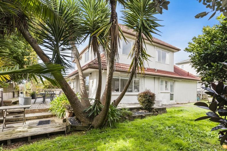 Photo of property in 2/62 Orangewood Drive, Northpark, Auckland, 2013