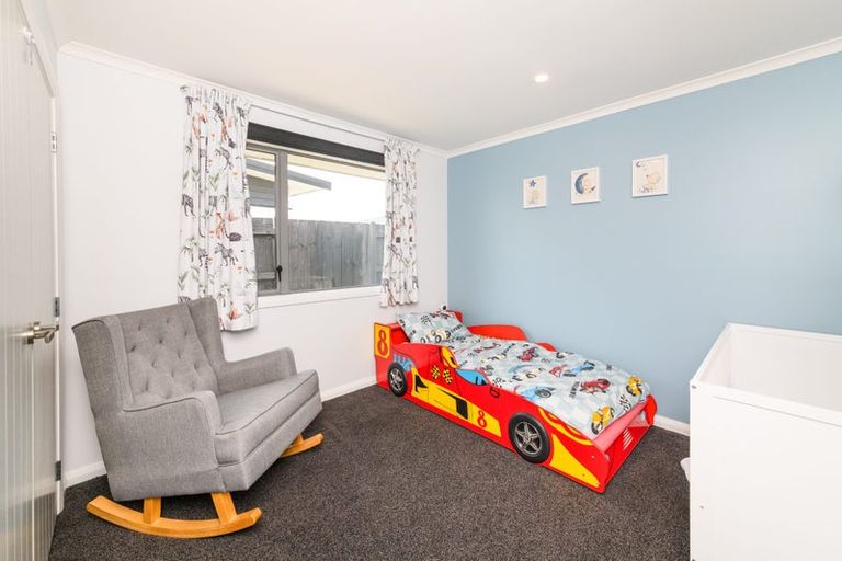 Photo of property in 5 Stratford Court, Fitzherbert, Palmerston North, 4410