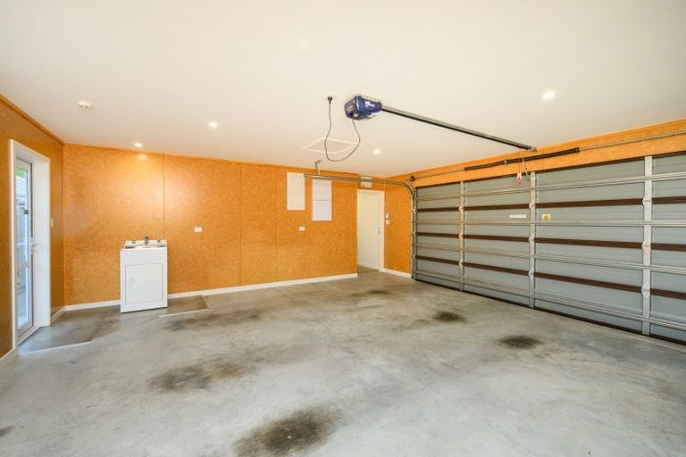 Photo of property in 29 Freedom Drive, Kelvin Grove, Palmerston North, 4414